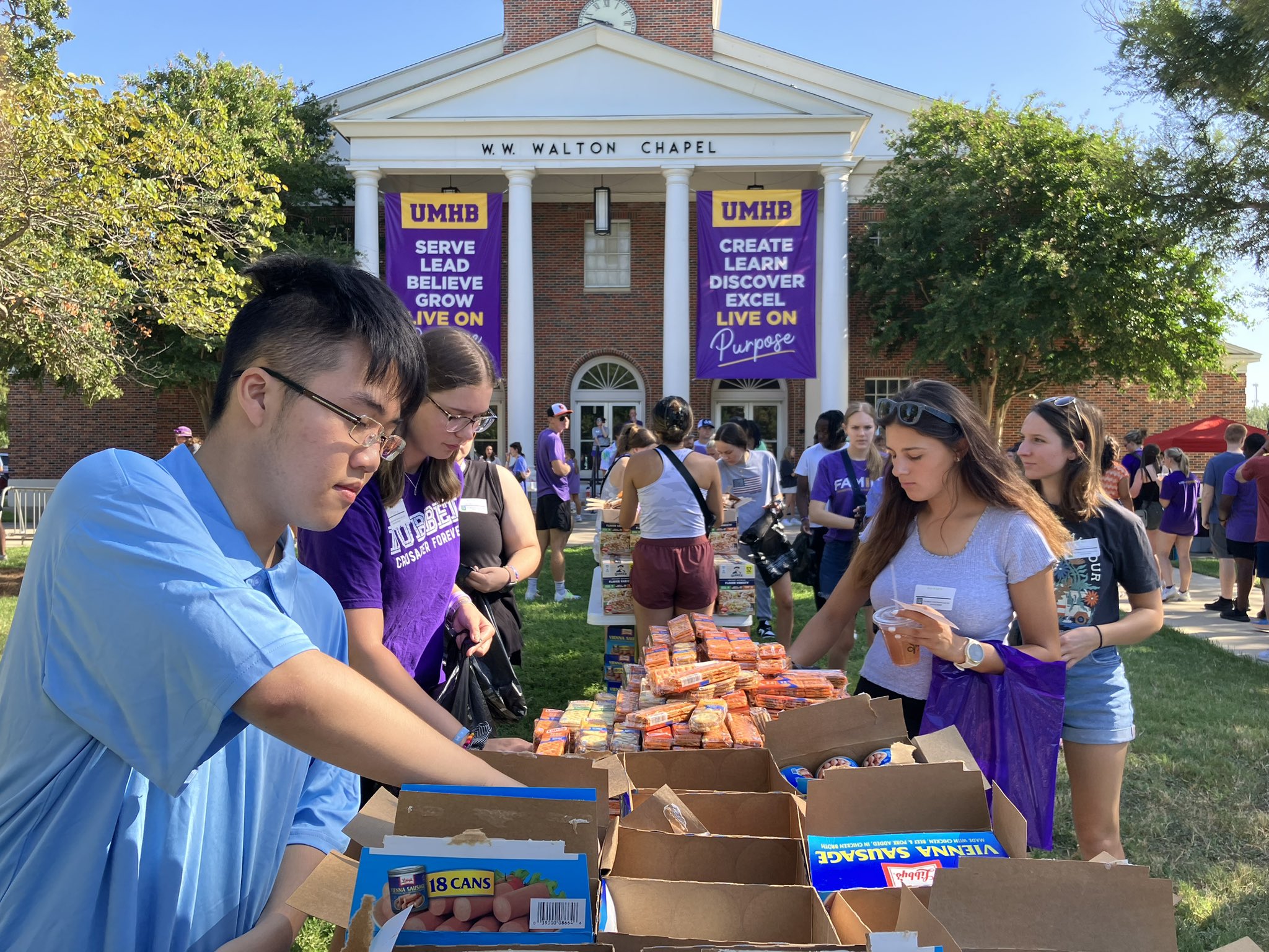 UMHB students child battle hunger