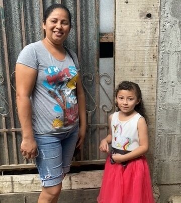 girl in costa rica with her mother