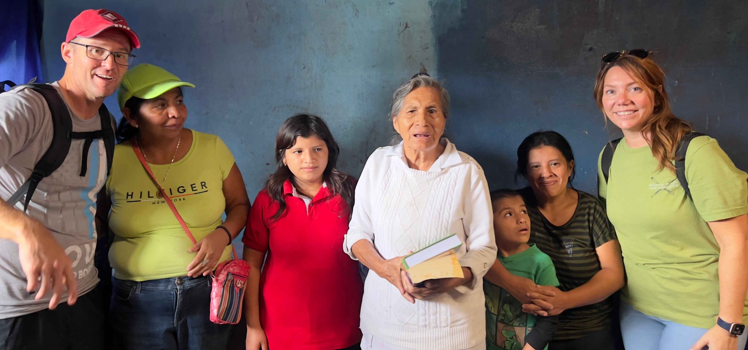 group photo on mission in guatemala